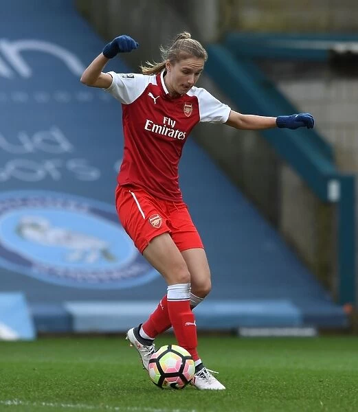 Vivianne Miedema: In Action for Arsenal Women in WSL Match against Reading FC
