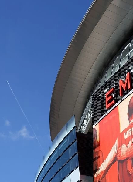 Winter's Embrace at Arsenal: A Frosty Emirates Stadium, March 1, 2010