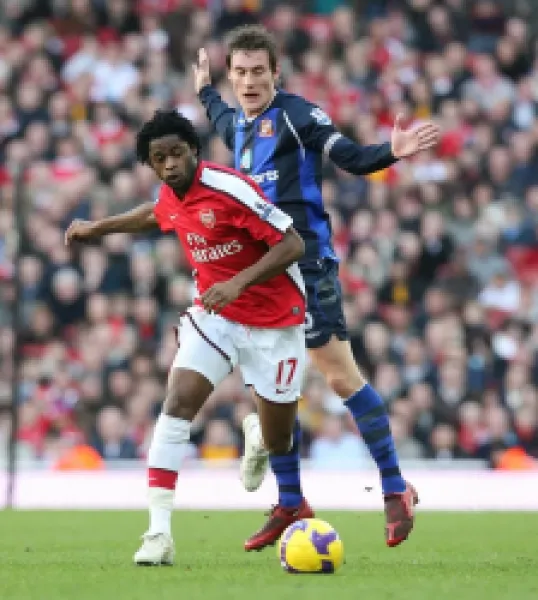 Buy Alex Song (Arsenal) Dean Whitehead (Sunderland)