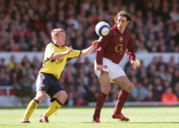 Buy Robert Pires (Arsenal) Steven Davis (Villa). Arsenal 5:0 Aston Villa