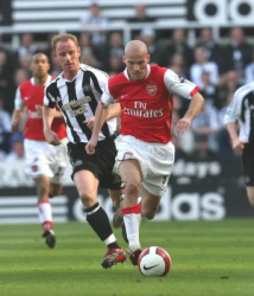 Buy Freddie Ljungberg (Arsenal) Nicky Butt (Newcastle United)