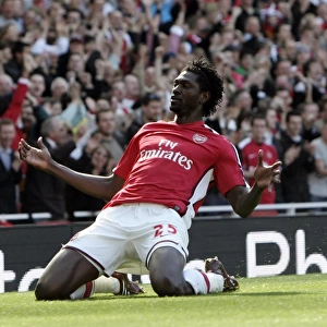 Adebayor's Double: Arsenal's Triumph Over Manchester City in the Barclays Premier League (April 2009)