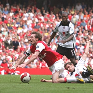 Alex Hleb Wins Penalty: Arsenal vs. Fulham, 3:1, Barclays Premiership, Emirians Stadium, London, 2007