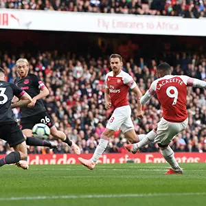 Alex Lacazette Scores First Arsenal Goal: Arsenal vs. Everton, Premier League 2018-19