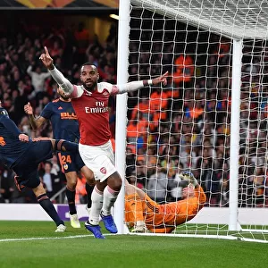 Alexis Lacazette Scores in Arsenal's Europa League Semi-Final Win over Valencia