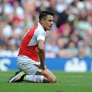 Alexis Sanchez in Action: Arsenal vs. Aston Villa, 2015-16 Premier League