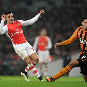 Alexis Sanchez Scores Against Curtis Davies: Arsenal vs Hull City, FA Cup 2014-15