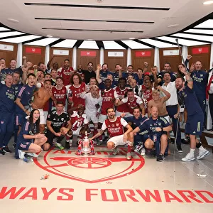 Arsenal Celebrate FA Cup Victory Over Chelsea Amid Empty Wembley Stadium (2020)