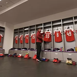 Arsenal Changing Room Before UEFA Europa League Match vs Vorskla Poltava (2018-19)