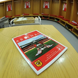 Season 2014-15 Framed Print Collection: Arsenal v Hull City 2014-15 - FA Cup