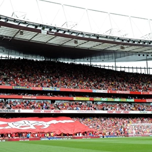 Arsenal fans banner. Arsenal 0: 2 West Ham United. Barclays Premier League. Emirates Stadium