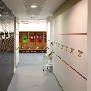 Arsenal FC: Pre-Match Huddle in Emirates Stadium Dressing Room vs Burnley FC (2019-20)