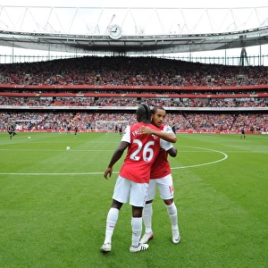 Arsenal FC: Theo Walcott and Emmanuel Frimpong Pre-Match Huddle vs Liverpool, 2011-2012