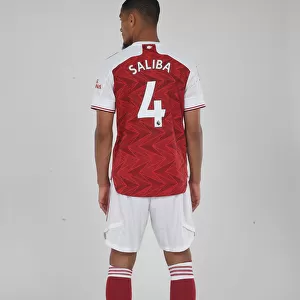 Arsenal First Team 2020-21: William Saliba in Training
