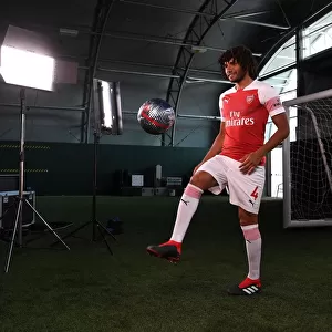 Arsenal First Team: Mohamed Elneny at 2018/19 Photocall