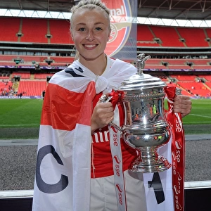 Arsenal Ladies Defy Chelsea: Leah Williamson Lifts FA Cup Victory