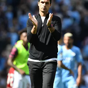 Arsenal Manager Mikel Arteta Applauds Fans After Manchester City Showdown in Premier League
