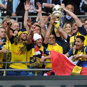 Arsenal: Mikel Arteta and Per Mertesacker Celebrate FA Cup Victory