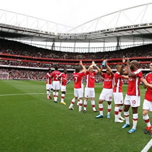 Arsenal Players Show Appreciation to Fans: 3-1 Win Over Birmingham City, Barclays Premier League, Emirates Stadium (2009)