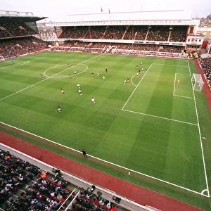 Matches 2005-06 Photographic Print Collection: Arsenal v Bolton 2005-6