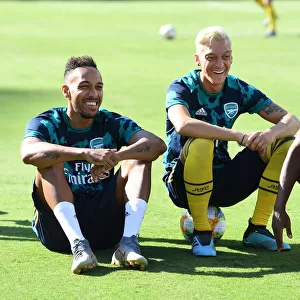 Arsenal Stars Aubameyang, Ozil, and Maitland-Niles Before Arsenal v Fiorentina 2019-20 Pre-Season Match