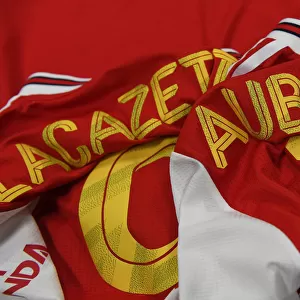 Arsenal Stars Lacazette and Aubameyang in Pre-Season Changing Room (Colorado Rapids v Arsenal 2019-20)
