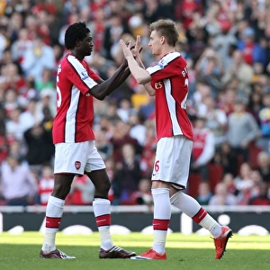 Arsenal substitute Nicklas Bendtner replaces Emmanuel Adebayor