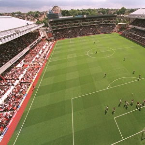 Arsenal Triumphs 2-0 Over Newcastle United at Highbury, FA Premier League, 2005