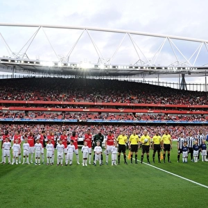 Season 2011-12 Collection: Arsenal v Udinese 2011-12