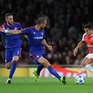 Arsenal vs. Olympiacos: Alexis Sanchez Goes Head-to-Head in 2015/16 Champions League Showdown