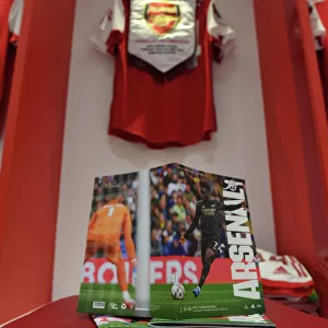 Arsenal 2022-23 Jigsaw Puzzle Collection: Arsenal v PSV Eindhoven 2022-23
