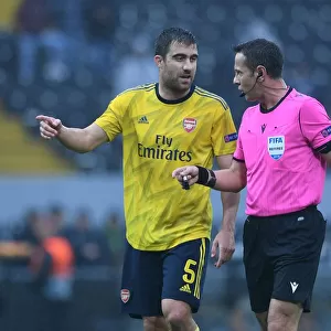 Arsenal vs Vitoria Guimaraes: UEFA Europa League Battle in Portugal, November 2019