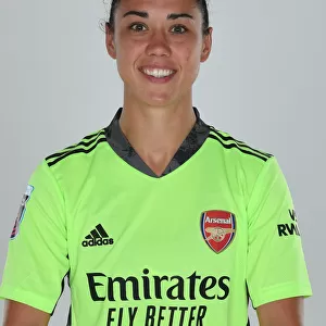 Arsenal Women's Team 2020-21: A Closer Look at Manuela Zinsberger