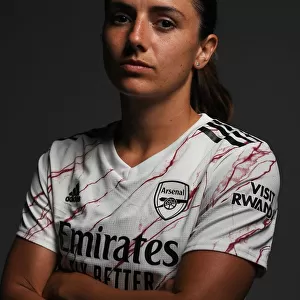 Arsenal Women's Team 2020-21: Danielle van de Donk at Arsenal Photocall