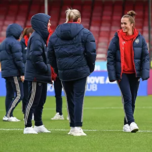 Arsenal Women's Team Prepare for Kick-off Against Brighton & Hove Albion (2023-24)