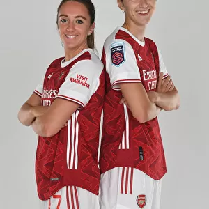 Arsenal Women's Team Unveiling: Evans and Miedema at 2020-21 Photocall