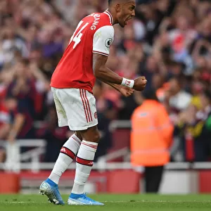 Arsenal's Aubameyang Scores Second Goal vs. Tottenham in 2019-20 Premier League