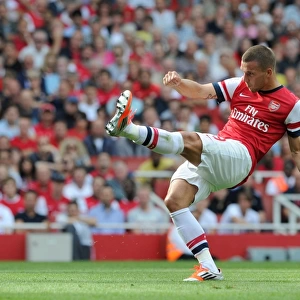 Arsenal's Dominant 6-1 Victory: Podolski's Free Kick Stunner (Premier League 2012-13)
