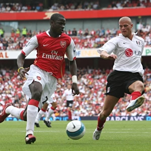 Arsenal's Eboue vs. Konchesky: A Battle at Emirates Stadium - Arsenal's 2:1 Victory in the Premier League (December 8, 2007)