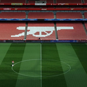 Arsenal's Emirates Stadium: A Closer Look at the Marked Pitch Ahead of Monaco Clash (2015)