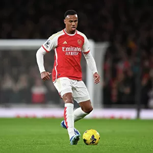 Arsenal's Gabriel Magalhaes in Action Against West Ham United (2023-24)
