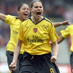 Arsenal's Kelly Smith Euphorically Celebrates Second Goal in FA Cup Final Victory (4:1 vs Charlton Athletic)