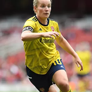 Arsenal's Kim Little in Action: Arsenal Women vs. FC Bayern Munich at Emirates Cup