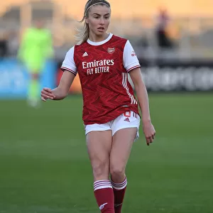Arsenal's Leah Williamson in Action: Arsenal Women vs Birmingham City Women (2020-21 FA WSL)