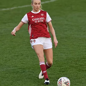 Arsenal's Leah Williamson in Action: Arsenal Women vs. Everton Women, Barclays FA WSL Clash at Meadow Park (2020-21)