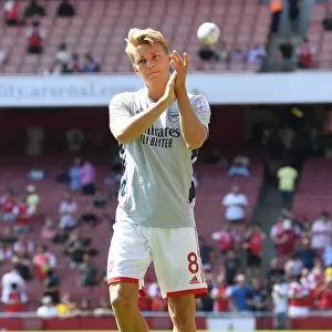 Arsenal's Martin Odegaard Prepares for Leicester City Clash in 2022-23 Premier League