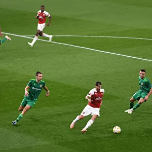 Arsenal's Mkhitaryan Faces Off Against Vorskla's Sharpar in Europa League Clash