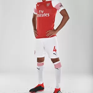Arsenal's Mo Elneny at 2018/19 First Team Photo Call