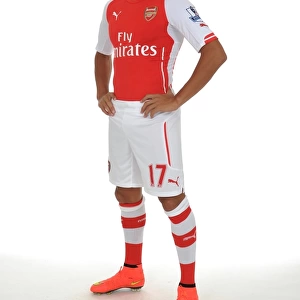 Arsenal's New Star: Alexis Sanchez Unveiled at Emirates Stadium (2014-15)