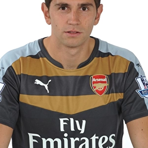 Arsenal's Newcomer: Emiliano Martinez at His First Team Photocall (2015-16)